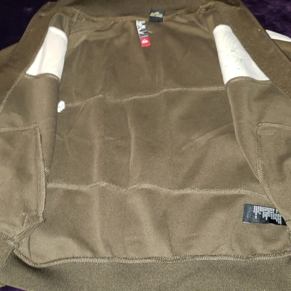 Boy's QuickSilver zip up jacket - Picture 6 of 6